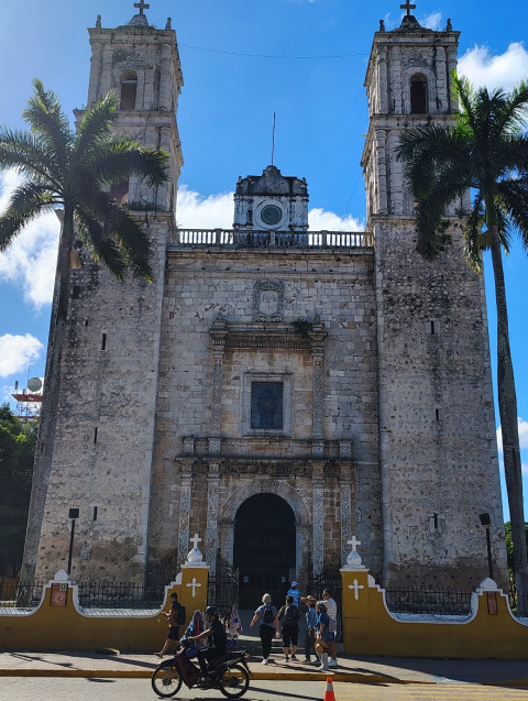 A photo of the Cathedral at Valledolid in daylight.