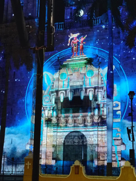 Photo of a scene from the Video light show on Valladolid church